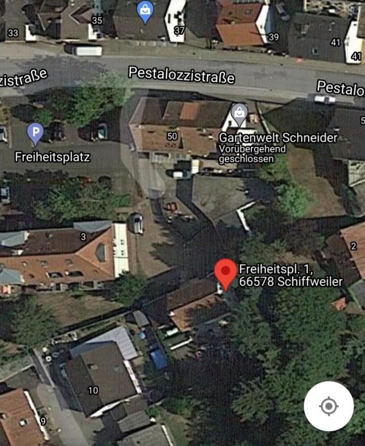 Design Apartment- 24H Self-Check-In - Bis 4 Pers - Parkplatz - Wifi - Balkon -Terrasse - In Direkter Weihernaehe - Radwege Schiffweiler Luaran gambar