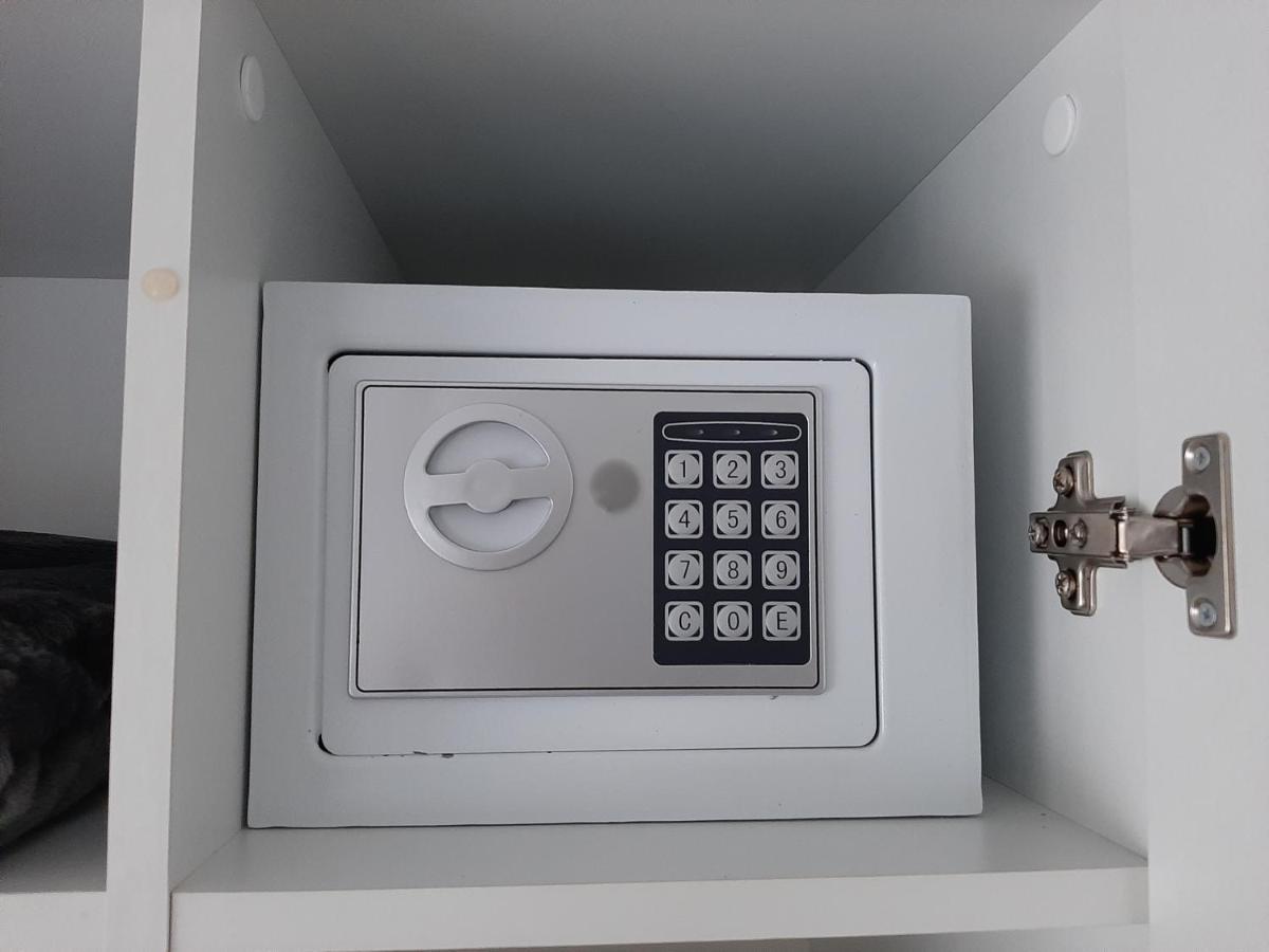 Design Apartment- 24H Self-Check-In - Bis 4 Pers - Parkplatz - Wifi - Balkon -Terrasse - In Direkter Weihernaehe - Radwege Schiffweiler Luaran gambar